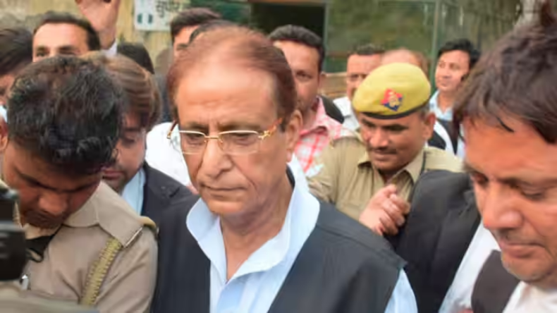 आजम खान की सीट से एसटी हसन को उतार सकती है सपा, मुरादाबाद से मिल सकता है इन्हें मौका