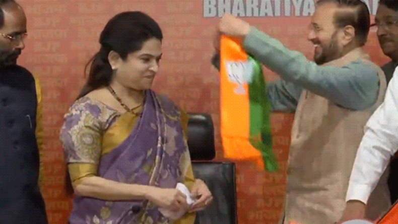 Lok Sabha Election 2024: अपनी एक खानदानी सीट बचाना मुश्किल, पीएम मोदी का राहुल पर तंज