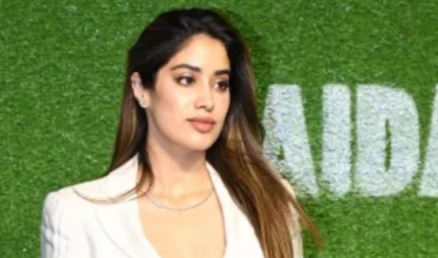 Janhvi Kapoor: जान्हवी कपूर की पुरानी वीडियो सोशल मीडिया पर हुई वायरल, हिंदी भी बोलने में होती थी दिक्कत
