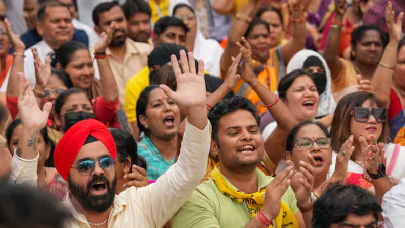 तिहाड़ जेल से केजरीवाल का महिलाओं के लिए बड़ा ऐलान, दिया ये मैसेज