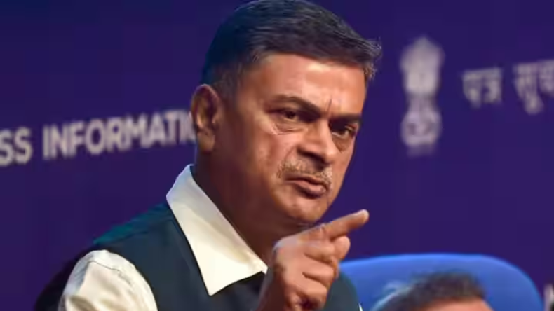 दिल्ली: सिगरेट जलाने के लिए नहीं दी माचिस, चाकू घोंपकर युवक की हत्या