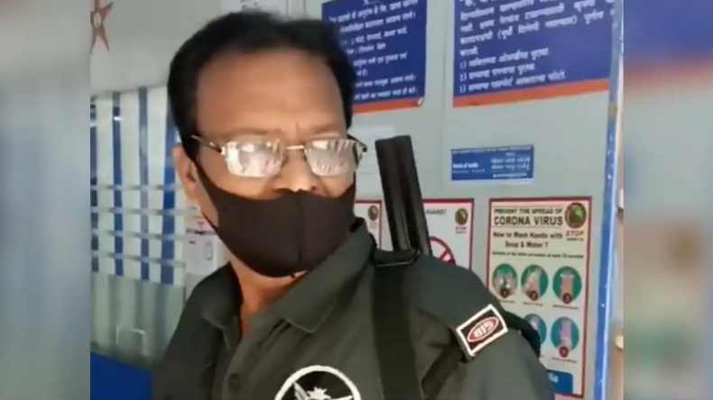 नागपुर में अधिकारी की कार में EVM देख भड़के लोग, पथराव कर शीशे तोड़े, अब हुआ खुलासा
