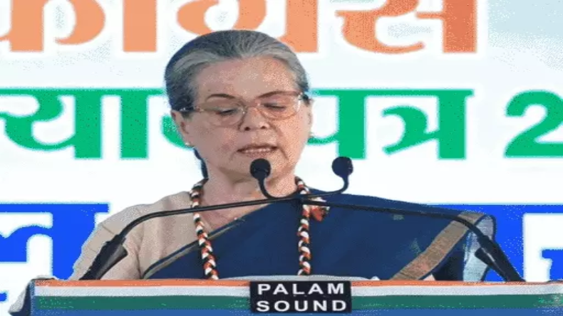 उठकर कुछ भी बोल देते हो…खरगे और उपराष्ट्रपति में हुई बहसबाजी, Video