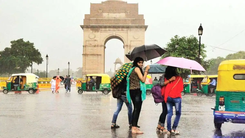 Weather Update: अगले तीन दिन तेज हवाएं चलने की उम्मीद, बारिश की संभावना खत्म