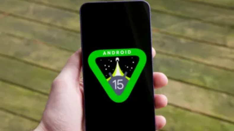Android 15: अब एंड्रॉयड 15 में जल्द मिलेगा सुपर डार्क मोड फीचर, जानें डिटेल्स