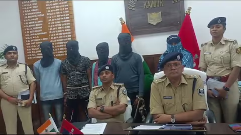 बलि चढ़ाने के बाद जिंदा हो जाता है बकरा, माता के इस अद्भुत मंदिर का चमत्कार जान उड़ जाएंगे होश