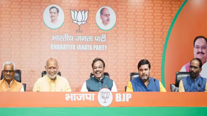30 साल पहले BJP से जुड़े.. पहले महाराष्ट्र फिर दिल्ली की राजनीति में जमाई धाक! जानें कौन हैं विनोद तावड़े