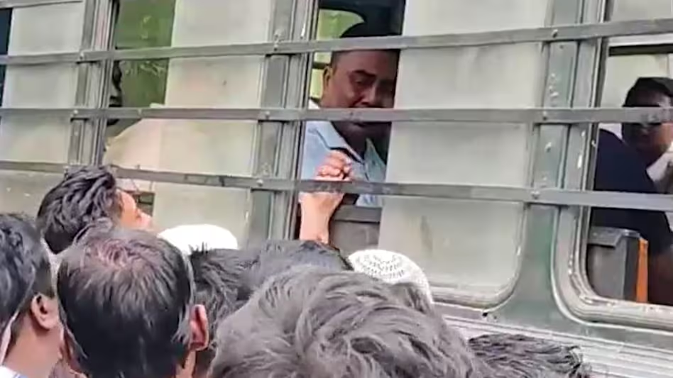 संदेशखाली घटना को लेकर चुनाव आयोग जाएगी TMC,  NCW चेयरपर्सन रेखा शर्मा के खिलाफ दर्ज करवाएंगे शिकायत