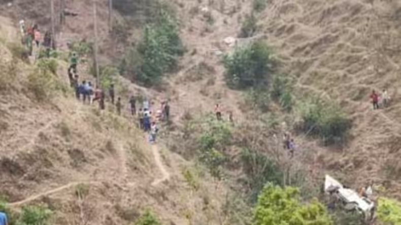 Road Accident: आंध्र प्रदेश में भीषण सड़क हादसा, बस-ट्रक की टक्कर में जिंदा जले छह लोग