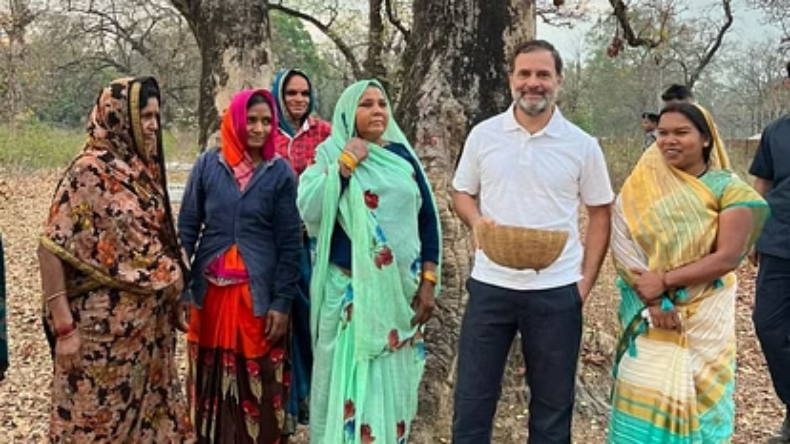 Bihar Election 2024: मल्लिकार्जुन खरगे मंच पर कैंडिडेट का नाम भूले, अजय निषाद का ऐसा था रिएक्शन