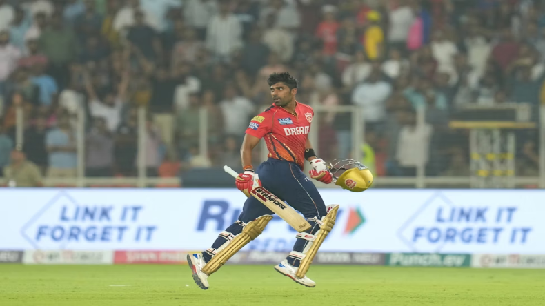 मुंबई की टीम चाहती थी टाइम आउट, अंपायर ने रोका तो हुई बहस और फिर…