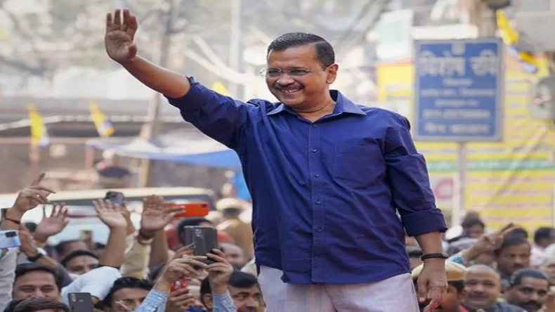 स्वाति मालीवाल को लेकर CM आवास पहुंचीं दिल्ली पुलिस, 13 मई वाली घटना करेगी रिक्रिएट
