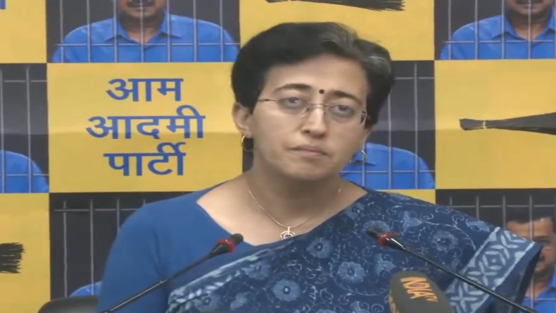Swati Maliwal Case: दिल्ली की मंत्री आतिशी का बीजेपी पर बड़ा आरोप, कहा – स्वाति मालीवाल को इस्तेमाल कर…