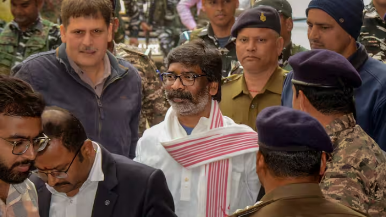 झारखंड: बीजेपी को लगा बड़ा झटका, JMM में शामिल हुए प्रदेश उपाध्यक्ष