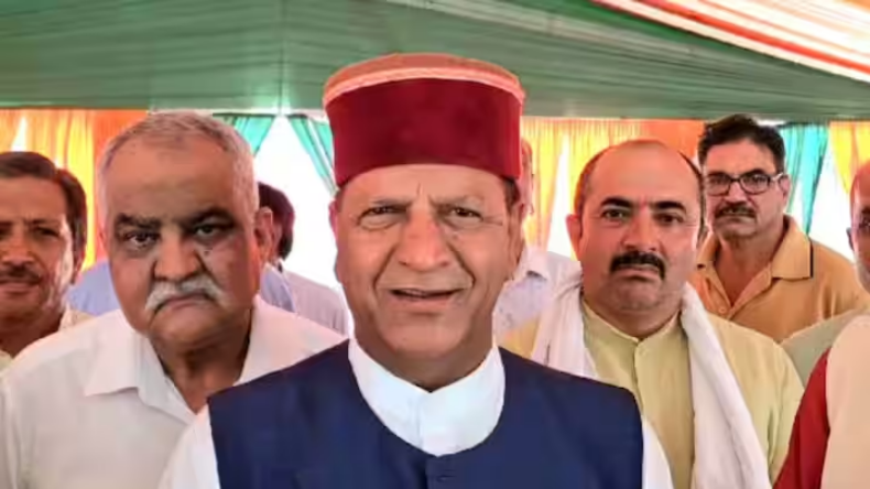 Lok Sabha Election: सपा पर बीजेपी सांसद निरहुआ भड़के, कहा-ये लोग गुंडे माफिया…