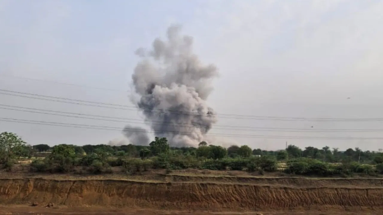 Panchayat 3 के विधायक बने छत्तीसगढ के SP, ‘गो कबूतर गो’ बोलने पर नहीं उड़ा पंछी तो लोगों ने लिए मजे