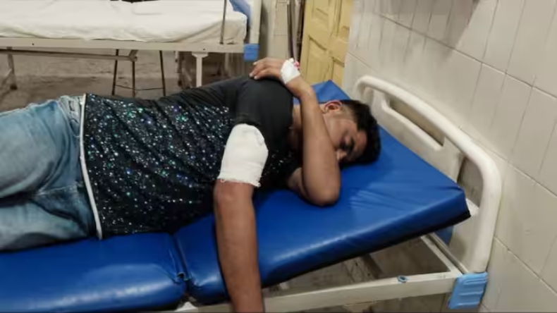 सपा मुख्यालय में आरक्षण अधिकार दिवस पर संविधान मान स्तंभ की स्थापना, नेताओं ने कहा- पीडीए के लिए जारी रहेगा संघर्ष