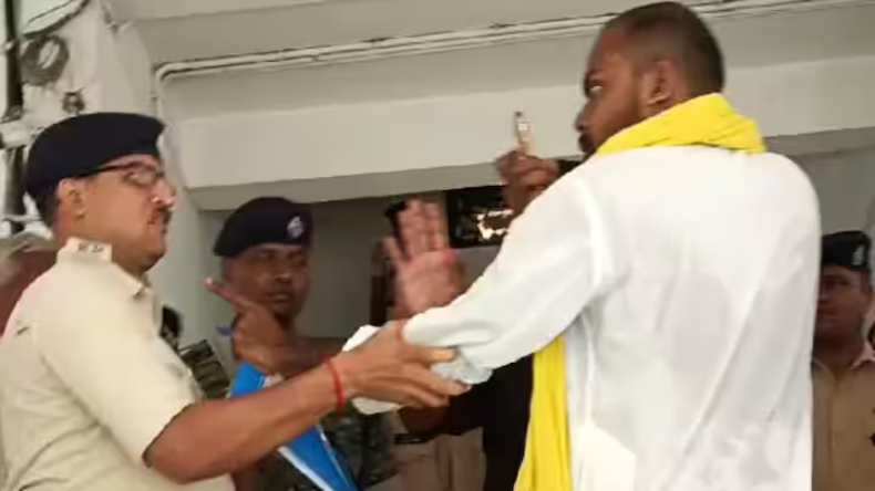 बीजेपी के साथ हाथ मिलाते ही चिराग के पासवान की चमकी किस्मत, जाने यहां कितनी सीटें मिली…