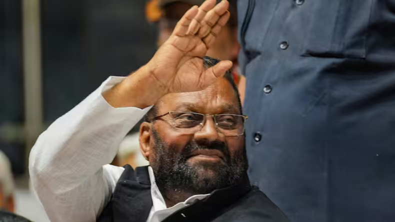 Lok Sabha Election 2024 Live: 8 राज्यों की 57 सीटों पर मतदान जारी, 11 बजे तक 26% मतदान