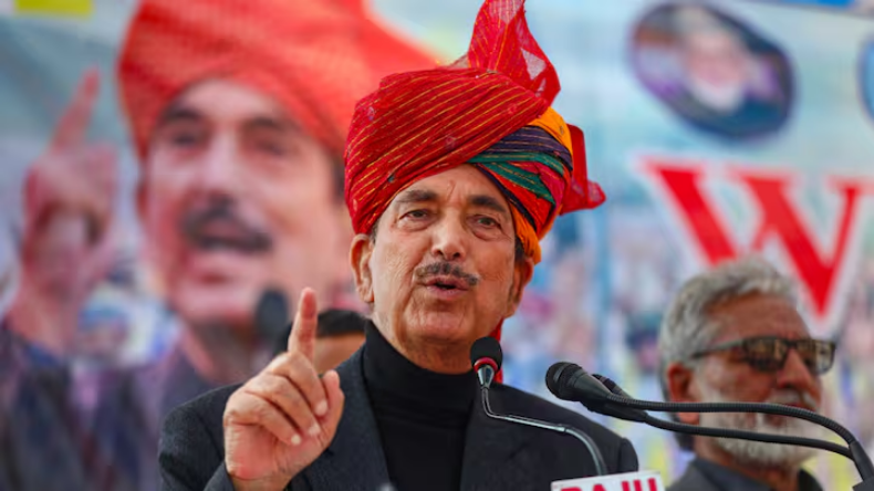 बांटो और राज करो वाली नीति! कश्मीर में राहुल के बाहरी वाले बयान पर भड़के लोग, iTV सर्वे में जमकर क्लास लगाई