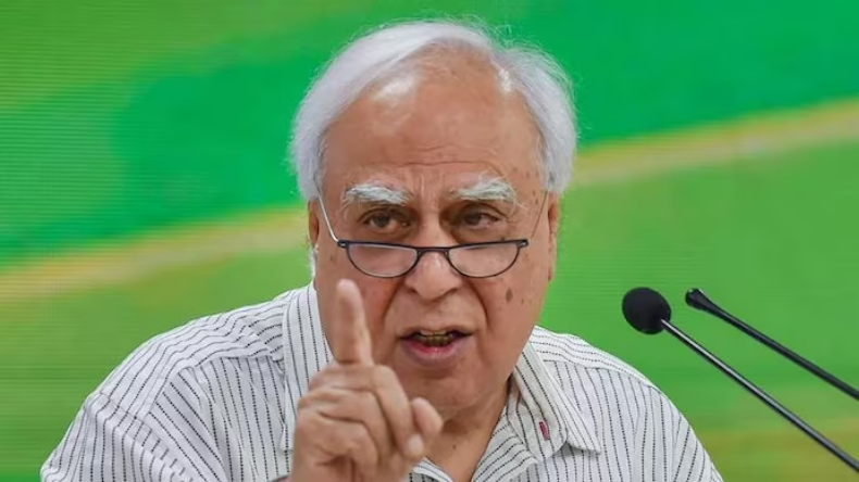 थर्ड फेज में हुई 65.68% वोटिंग, इलेक्शन कमीशन ने चार दिन बाद जारी किया डेटा