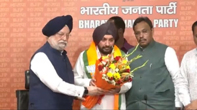 Arvind Kejriwal Bail: सुप्रीम कोर्ट ने इस शर्त पर केजरीवाल को दी है 24 दिनों की जमानत