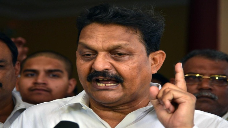 अब अयोध्या में हारेंगे अखिलेश! मायावती ने चला ऐसा दांव, बीजेपी की बांछे खिल गईं