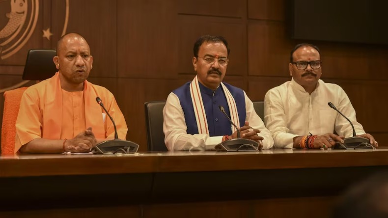 उड़ान नहीं भर सका रक्षा मंत्री का हेलीकॉप्टर, सड़क मार्ग से वापस लौटना पड़ा, जानें वजह