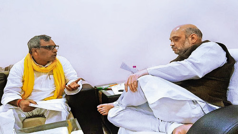 लोकसभा के बाद अब राज्यसभा में कमजोर हुई बीजेपी, एक साथ 4 सांसदों का…
