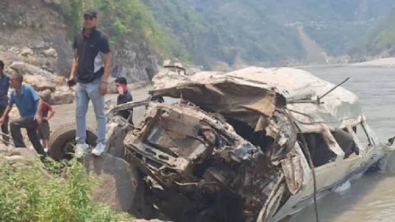 उत्तराखंड: बागेश्वर में स्वयंभू बाबा का कारनामा, सरकारी जमीन पर बनाया मंदिर, ग्रामीणों का फूटा गुस्सा!