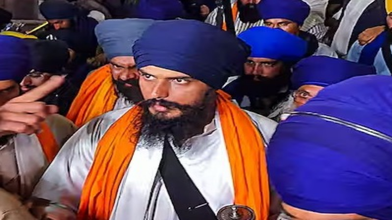 चंडीगढ़ कोर्ट में फायरिंग से मचा हड़कंप, सस्पेंड AIG ने IRS दामाद को भूना