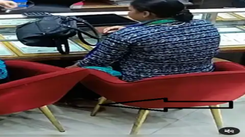 Video: सालों से बंद था टूटा-फूटा घर, जब दरवाजा खोलते ही जो दिखा…