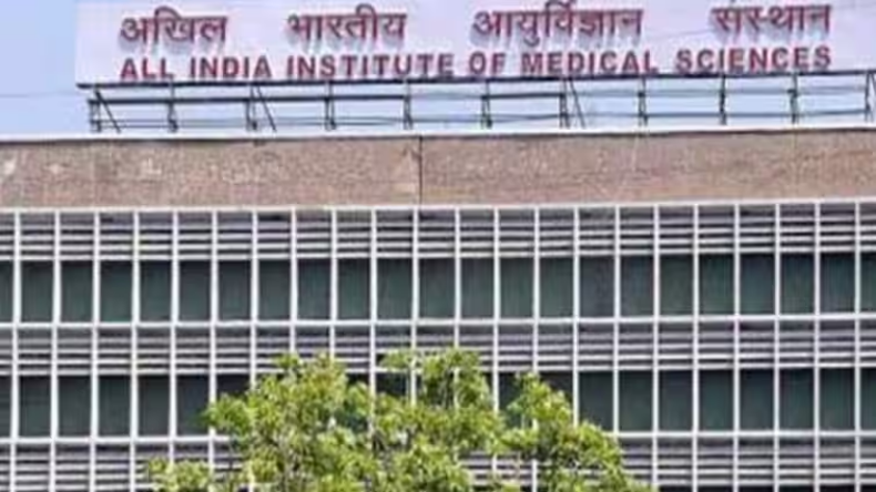 दिल्ली: बात करने से मना करने पर महिला को उतारा मौत के घाट, आरोपी खुद को किया सरेंडर