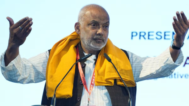 प्रदीप मिश्रा खुद को समझ रहा शास्त्रों का ज्ञानी, भुगतना पड़ेगा दंड, प्रेमानंद महाराज ने फिर से चेताया