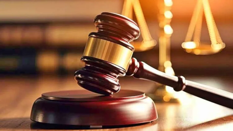पत्नी को छोड़कर मुस्लिम लड़की से की शादी, अब घर के बाहर खून से लथपथ मिली लाश