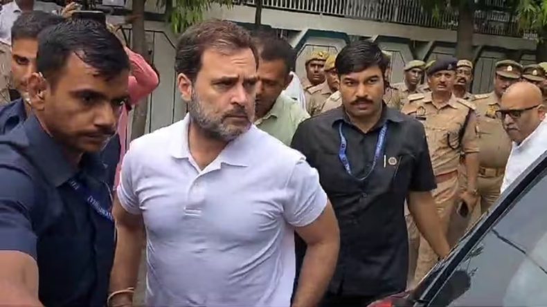 मणिपुर पहुंचे कांग्रेस नेता राहुल गांधी, हिंसा पीड़ितों से की मुलाकात
