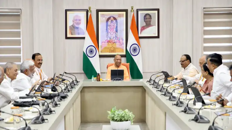 चाय से शुरू हुई थी सरकार और गाय पर आकर अटक गई, चुपचाप सुनते रहे सांसदों….