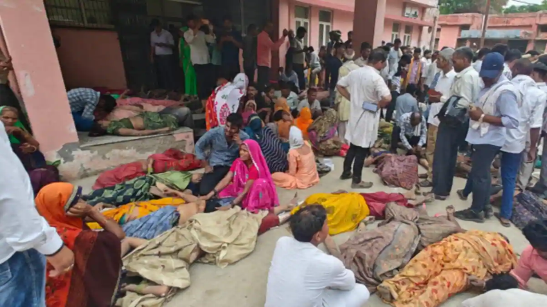 हाथरस हादसे में FIR दर्ज, आरोपी लिस्ट में नहीं है भोले बाबा का नाम