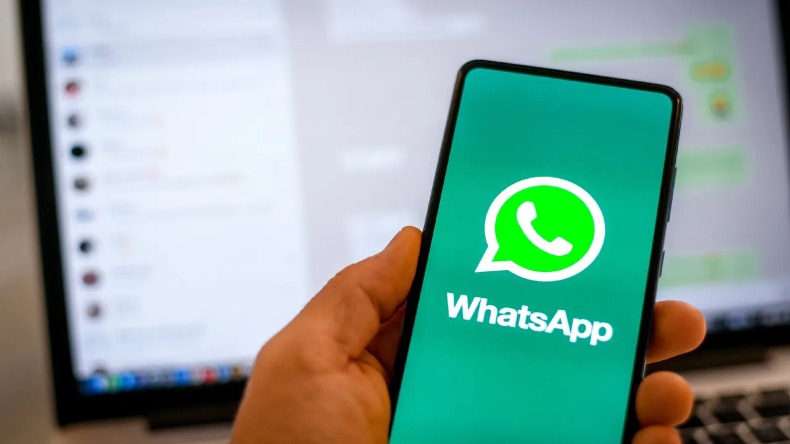 WhatsApp ने दिया बड़ा झटका, यूजर्स सेव नहीं कर सकेंगे फोटो और वीडियो