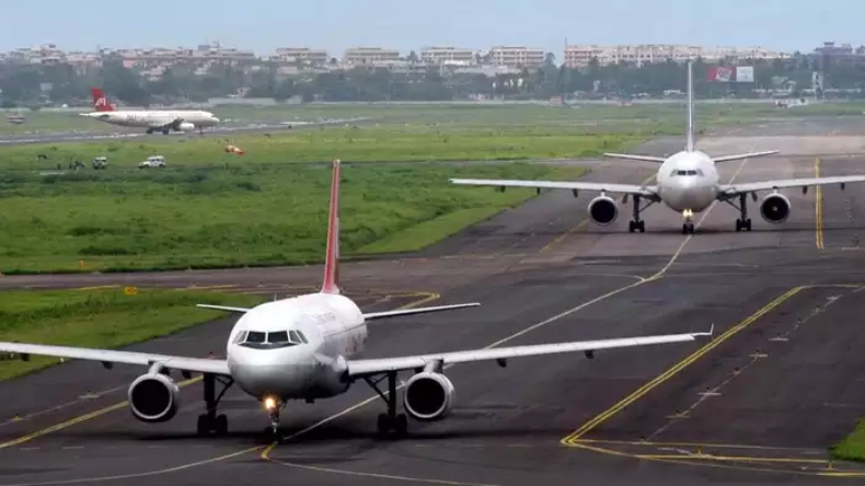 मगरमच्छ के बच्चों को बैंकॉक ले जा रहे थे तस्कर, मुंबई एयरपोर्ट पर ऐसे पकड़े गये