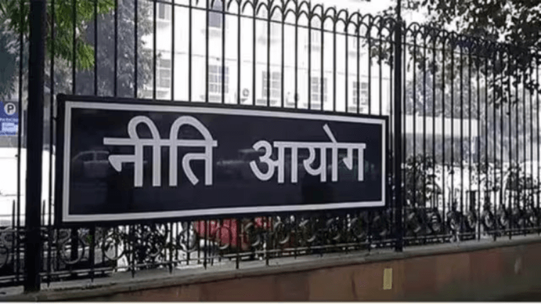 तीसरी सबसे बड़ी अर्थव्यवस्था बनने की राह पर भारत, नीति आयोग की 10वीं बैठक में जाने क्या-क्या हुआ?