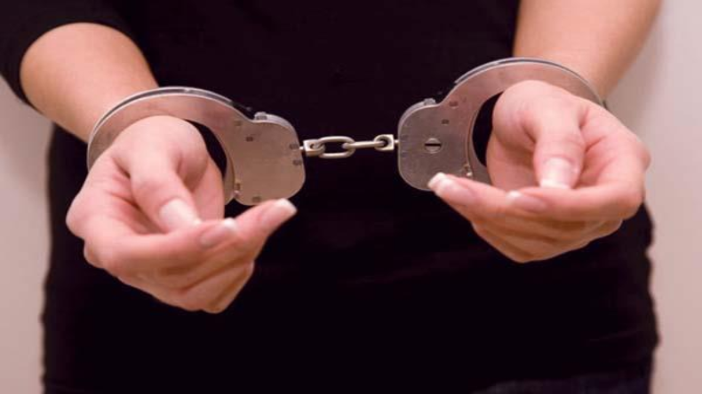 डेट से बचने के लिए लड़की ने किया कुछ ऐसा सुनकर हो जाएंगे हैरान, पुलिस ने किया अरेस्ट