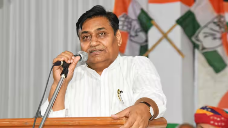 सावधान!  जयपुर में मर्दों को जाल में फंसा रही ये महिला, इतने लोगों को बना चुकी है अपना शिकार