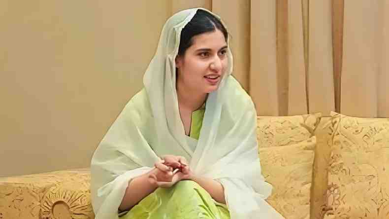 संसद में राहुल-अखिलेश से अकेले भिड़े अनुराग ठाकुर, दोनों को गजब धोया, Video