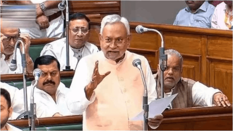 महिला प्रेमी हैं नीतीश कुमार? RJD का यह दावा हैरान कर देने वाला