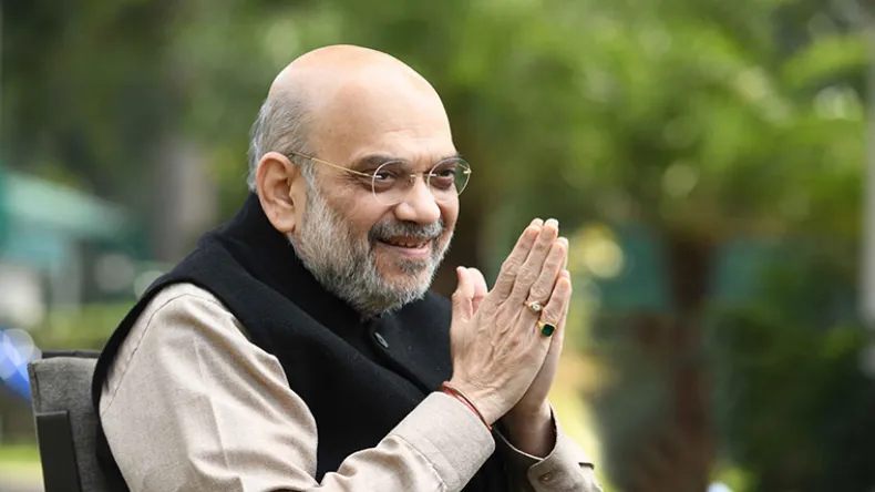 दिल्ली एयरपोर्ट पहुंचते ही फूट-फूटकर रोने लगीं विनेश, मुँह से नहीं निकल रही थी आवाज