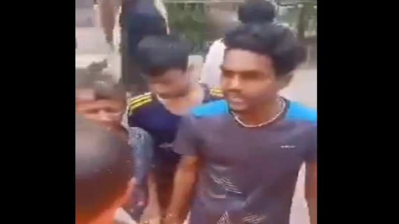 चिन्मय प्रभु की गिरफ़्तारी पर नाराज़ भारत ने बांग्लादेश को दी धमकी तो यूनुस मोदी को दिखाने लगे आंख!
