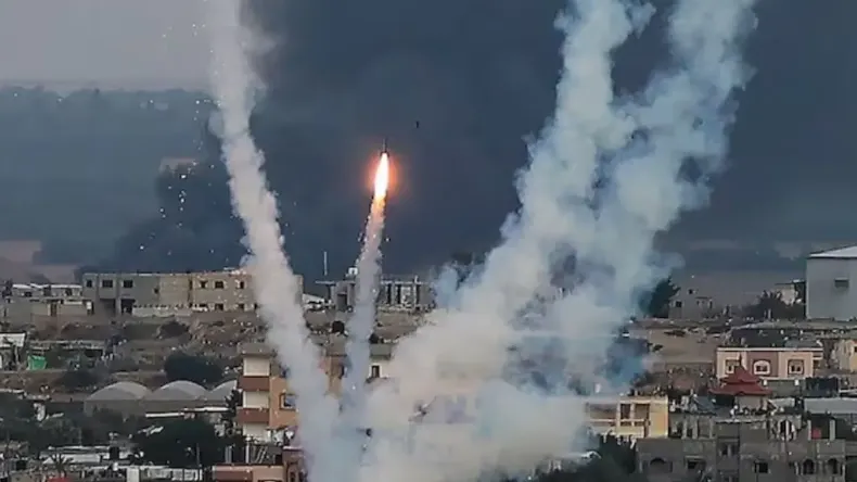 Israel ने इराक पर हमला किया तो खैर नहीं, अमेरिकी सेना को कर देगा तबाह, इस देश ने दी धमकी