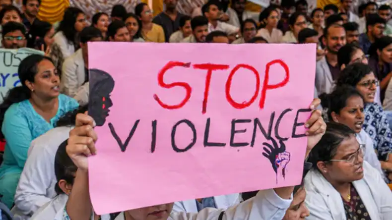 हेमंत सोरेन ने CM पद से हटाया तो JMM के 6 विधायक ले उड़े चंपई, झारखंड में हाहाकार!