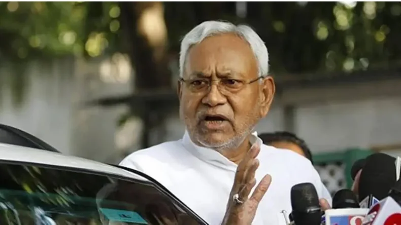 बीजेपी ने बहुमत खोया तो धौंस दिखा रही JDU, नीतीश के करीबी नेता ने तो हद पार कर दी!
